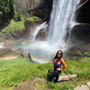 Meet your Posher, Dana